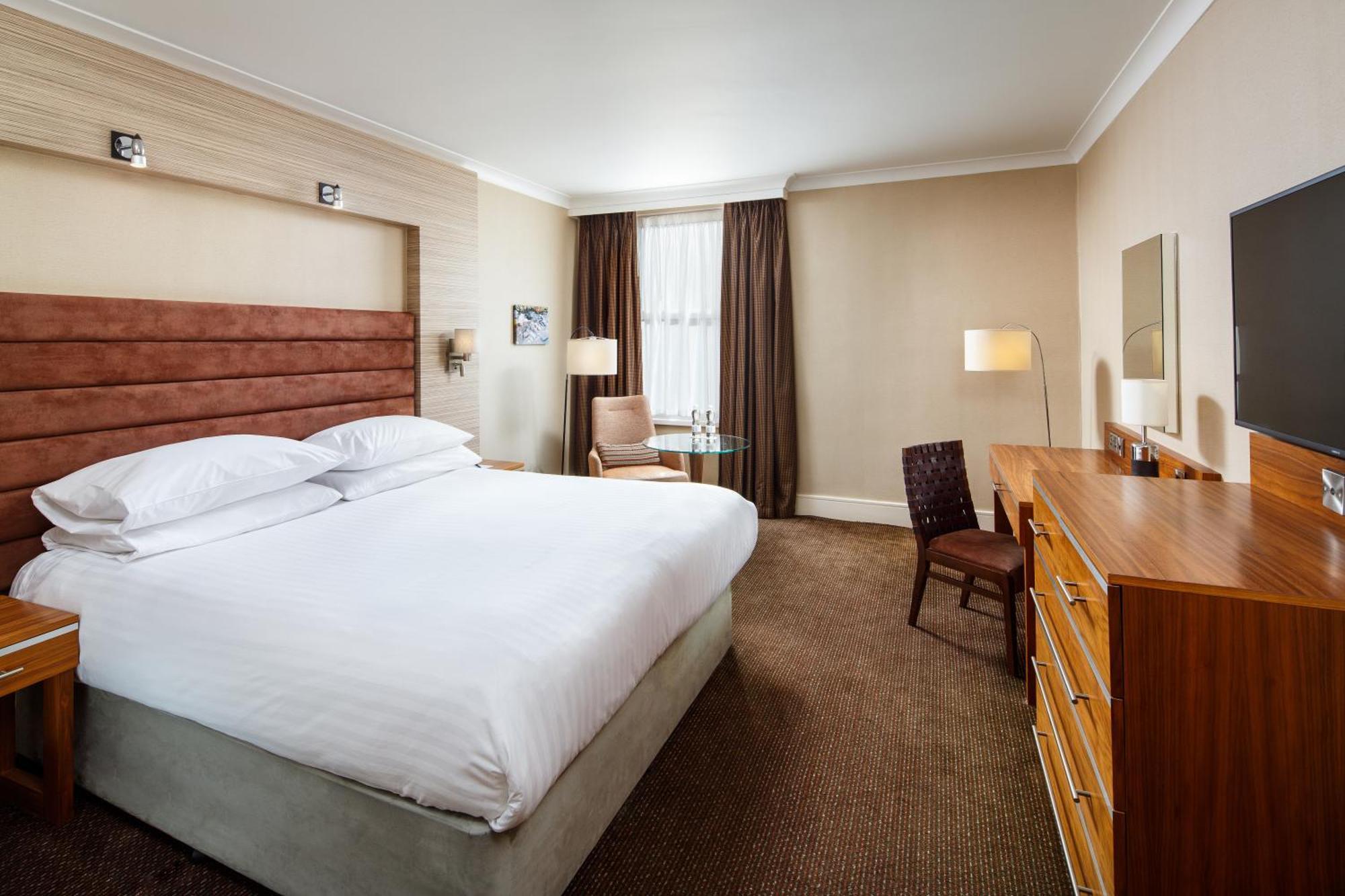 Delta Hotels By Marriott Cheltenham Chase Esterno foto
