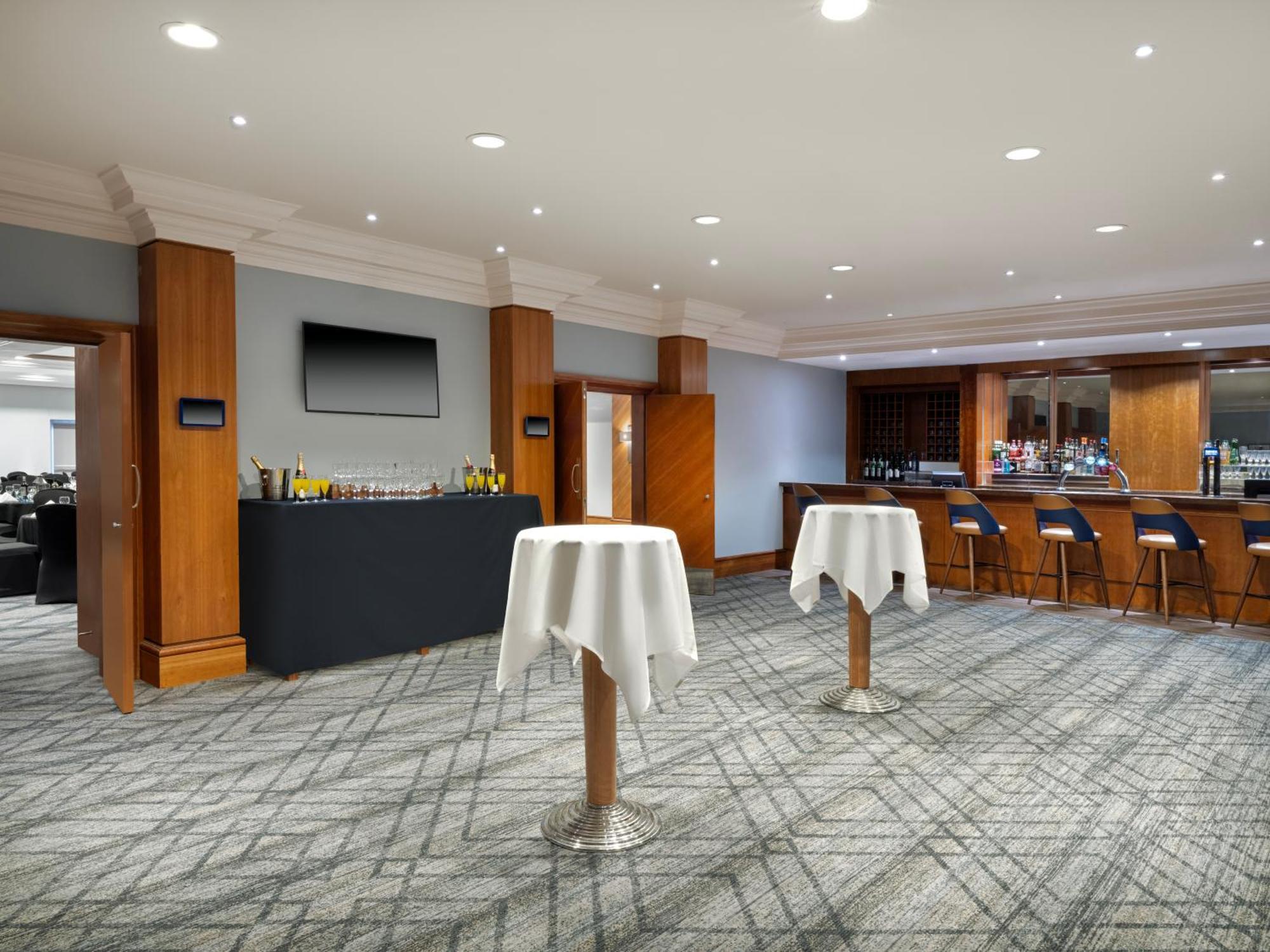 Delta Hotels By Marriott Cheltenham Chase Esterno foto