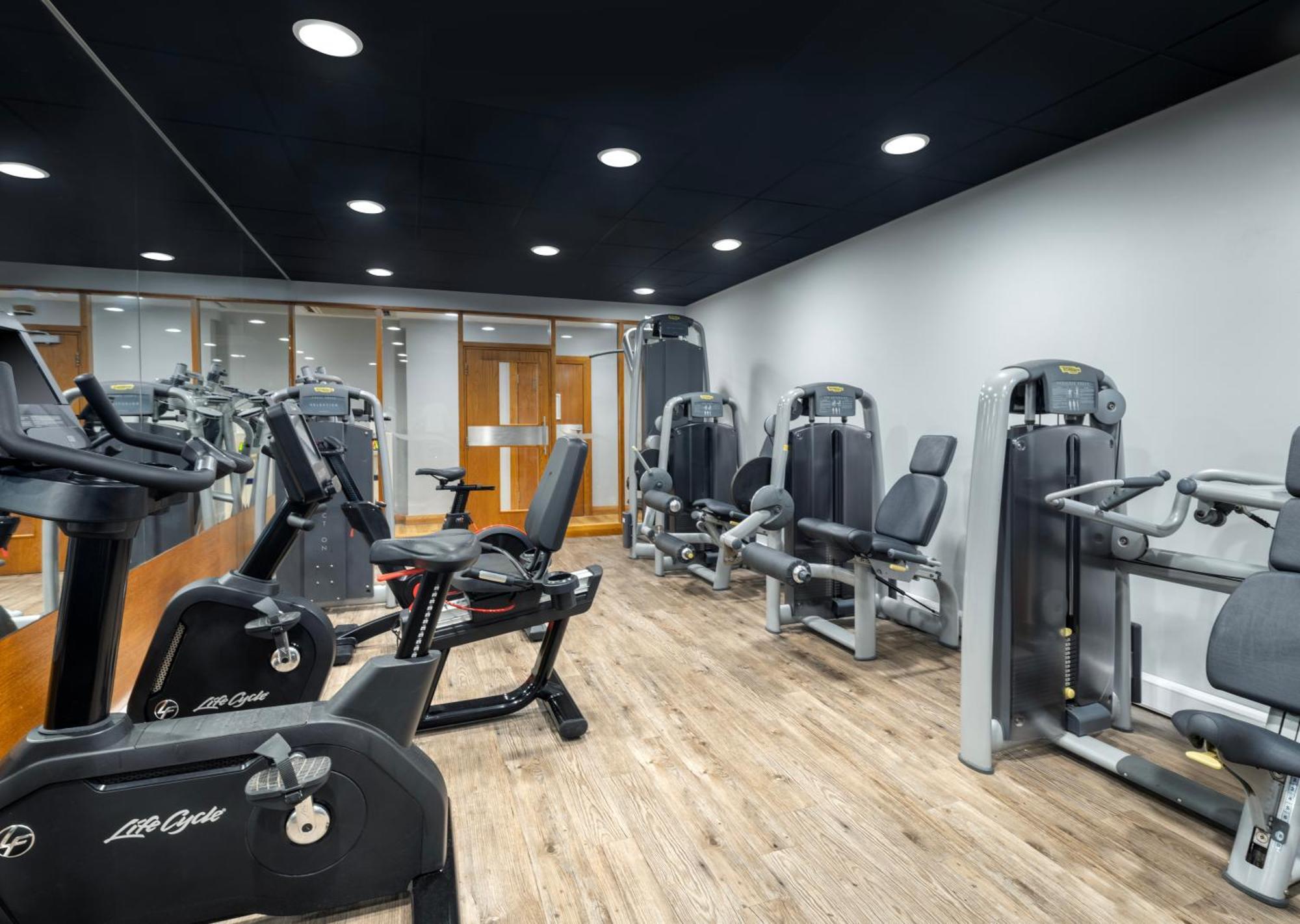 Delta Hotels By Marriott Cheltenham Chase Esterno foto