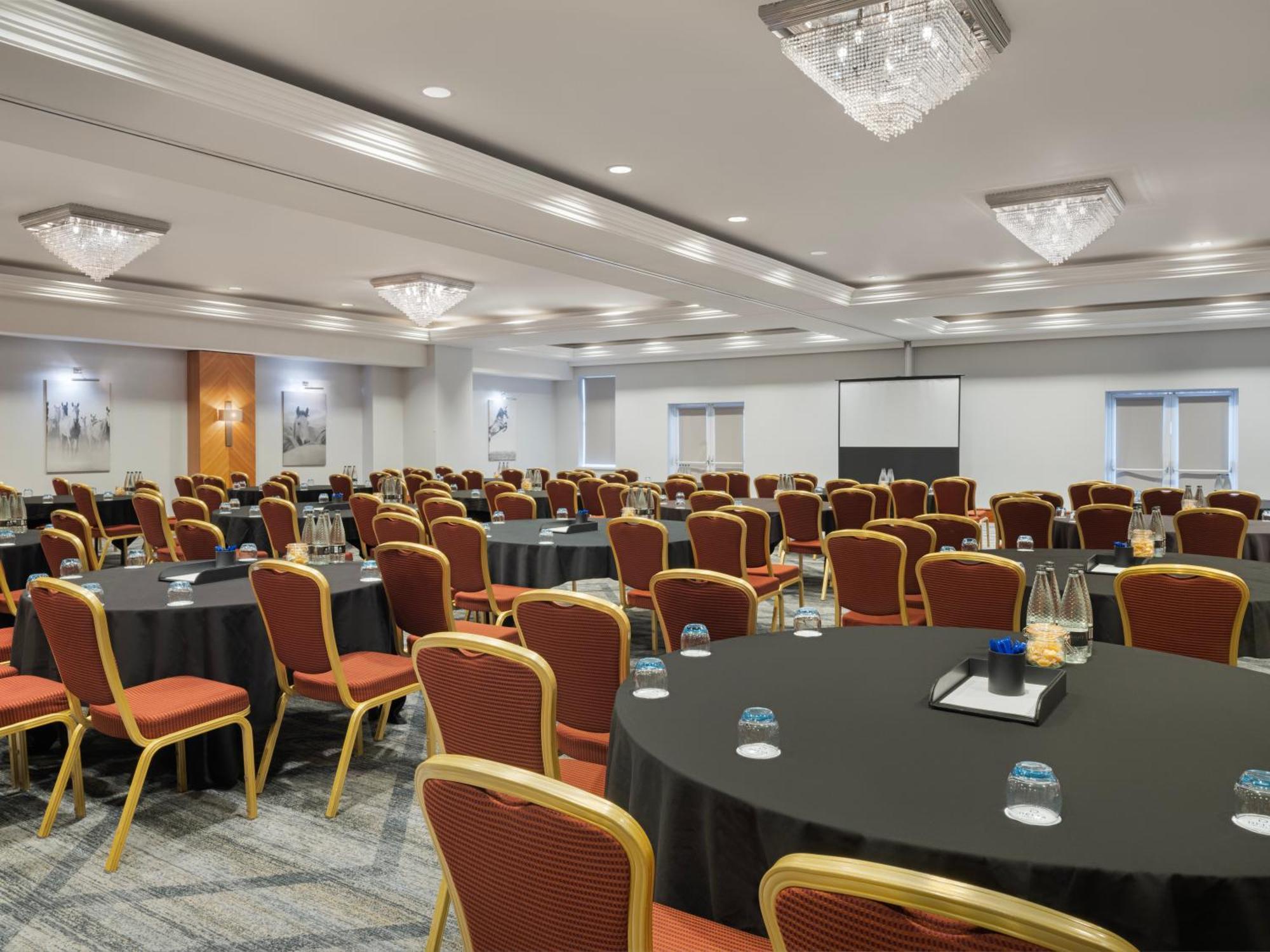 Delta Hotels By Marriott Cheltenham Chase Esterno foto