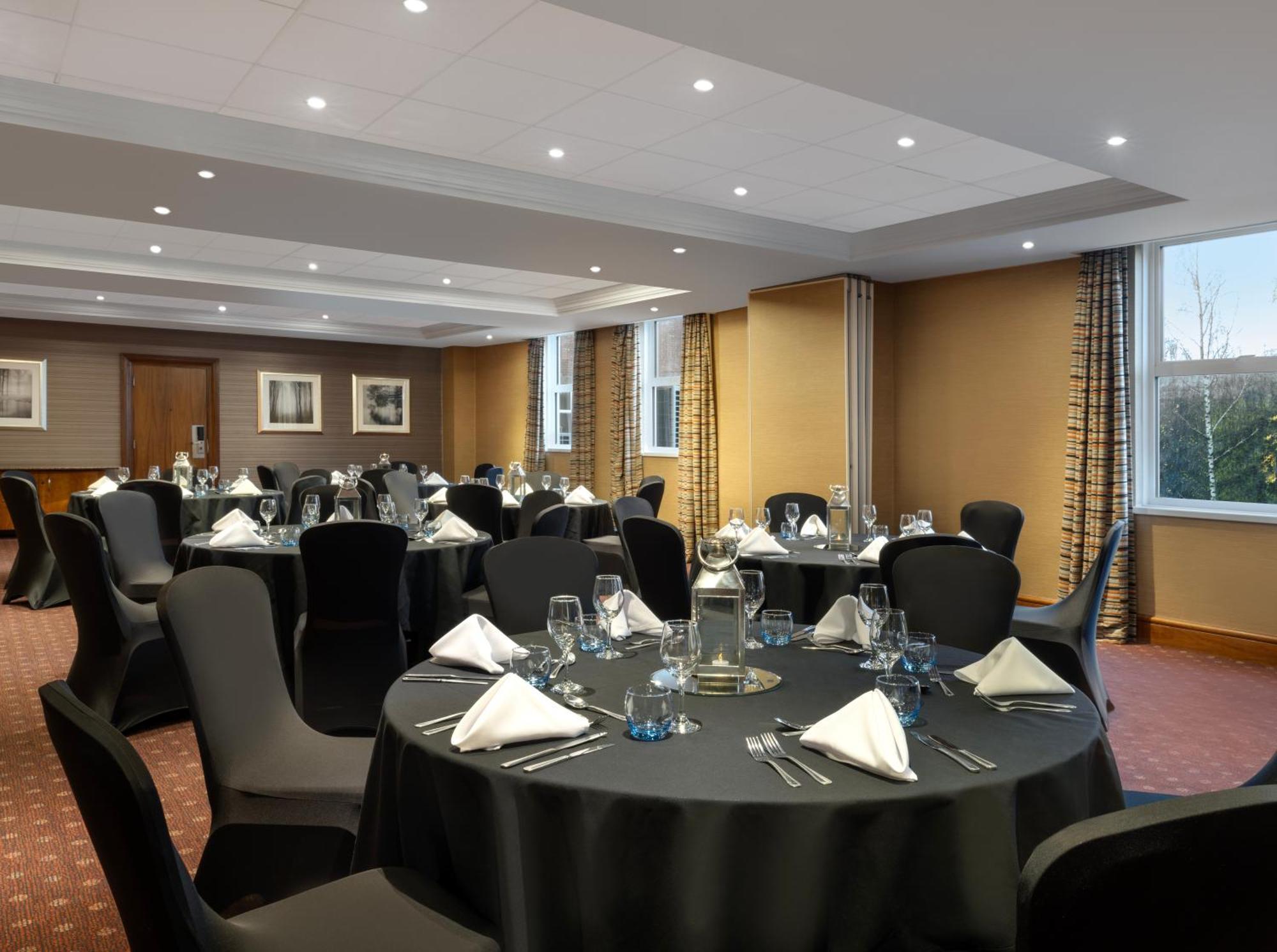 Delta Hotels By Marriott Cheltenham Chase Esterno foto